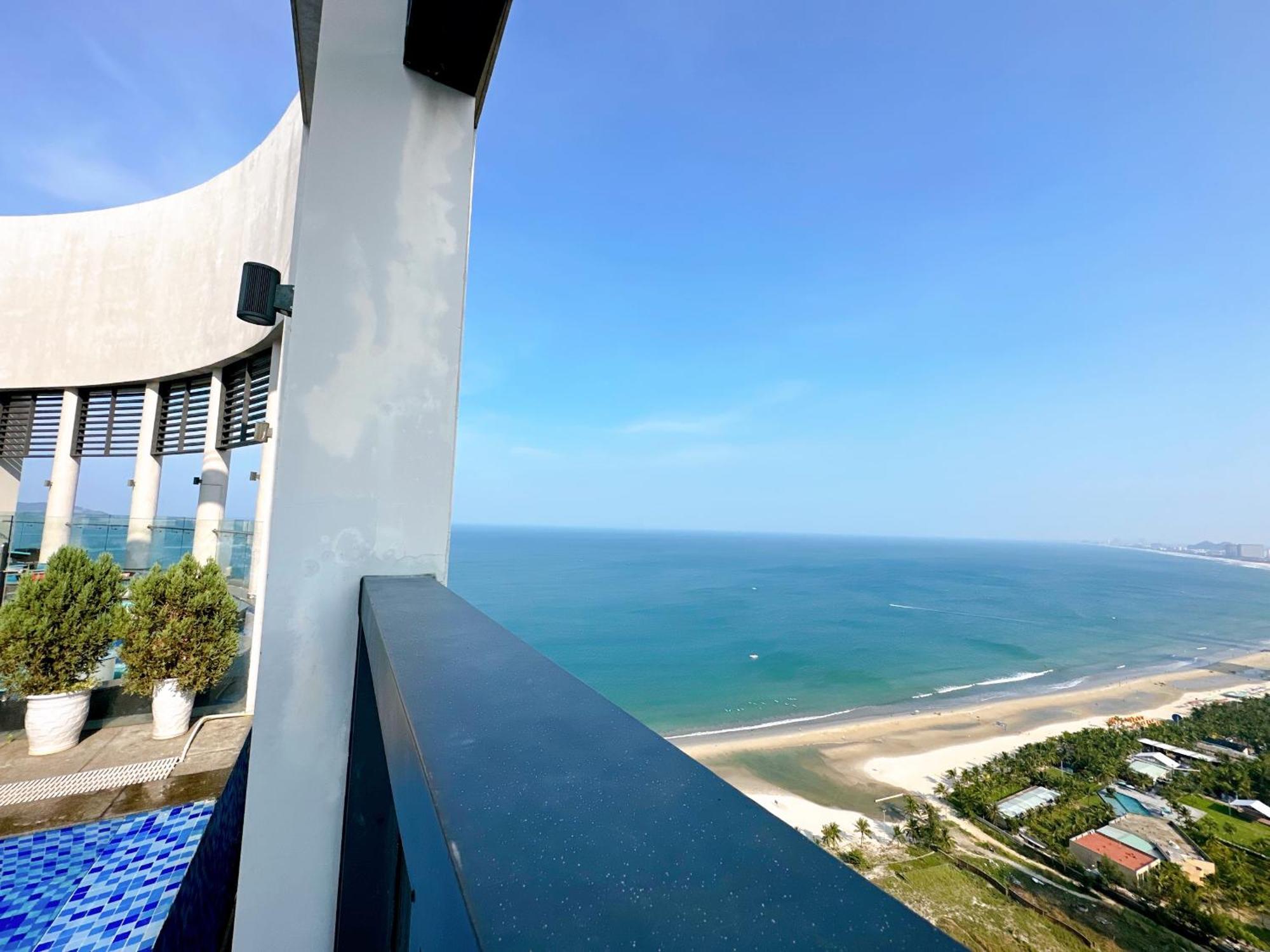 Luxury Apt Opposite Mykhe Beach ダナン市 エクステリア 写真