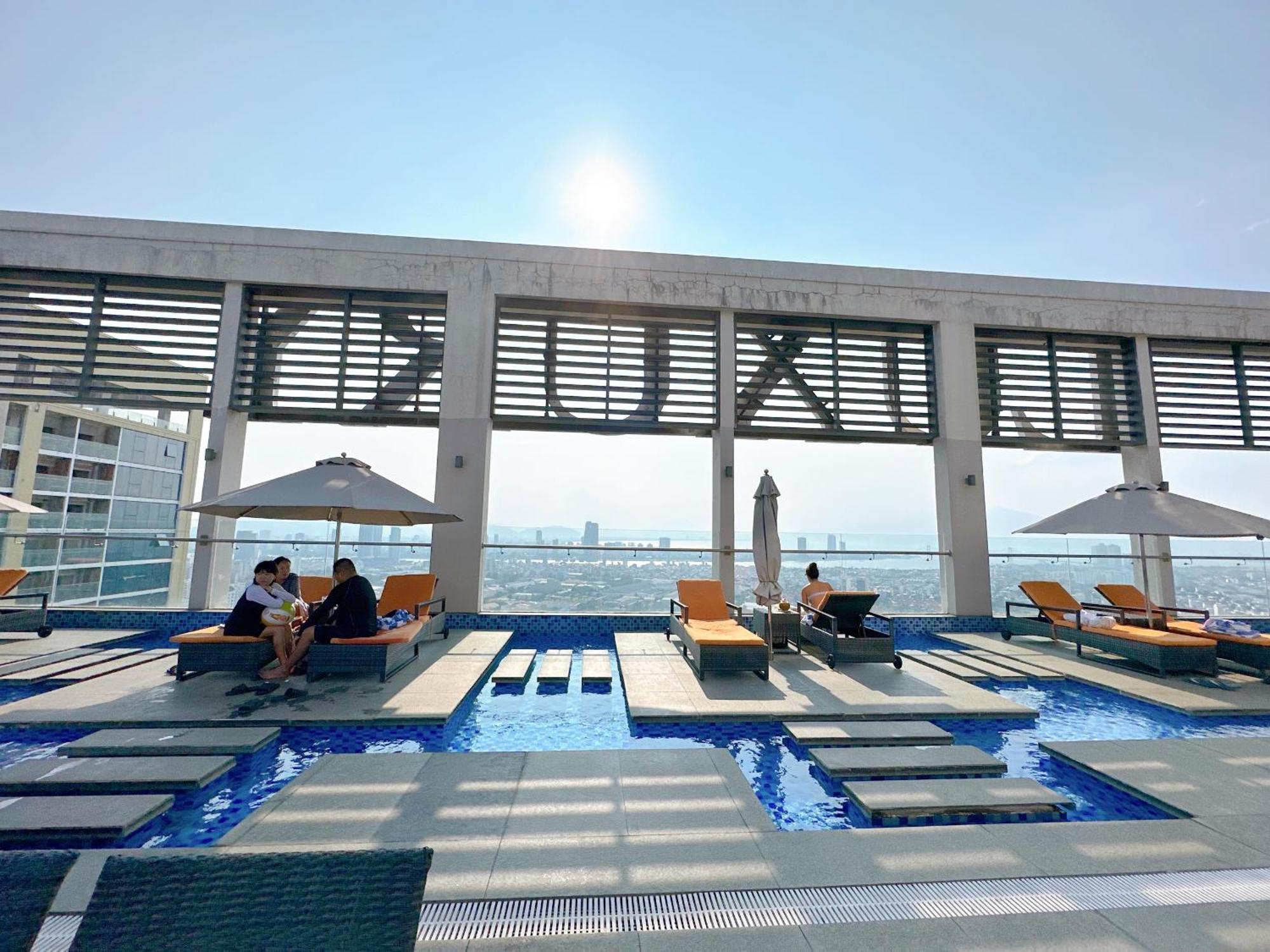 Luxury Apt Opposite Mykhe Beach ダナン市 エクステリア 写真