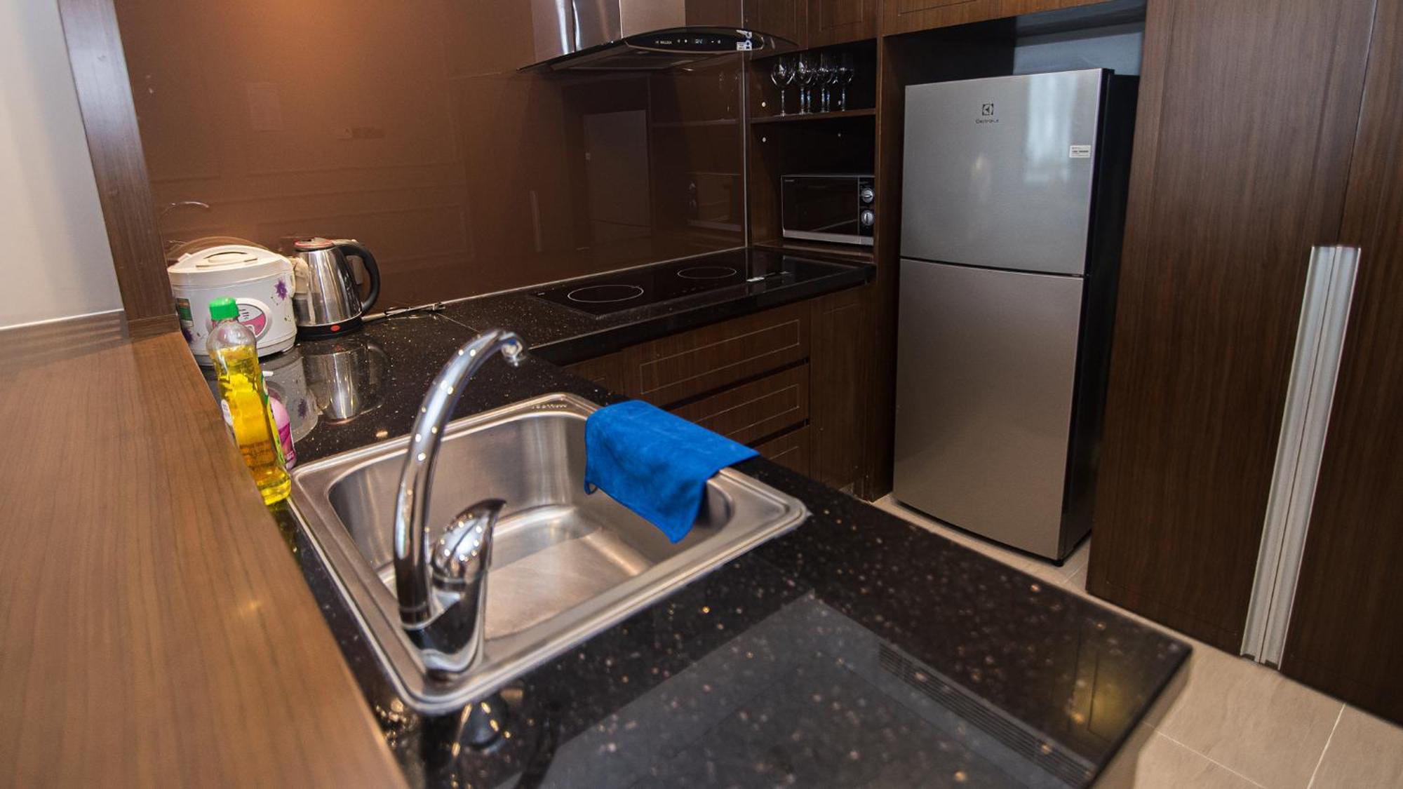 Luxury Apt Opposite Mykhe Beach ダナン市 エクステリア 写真